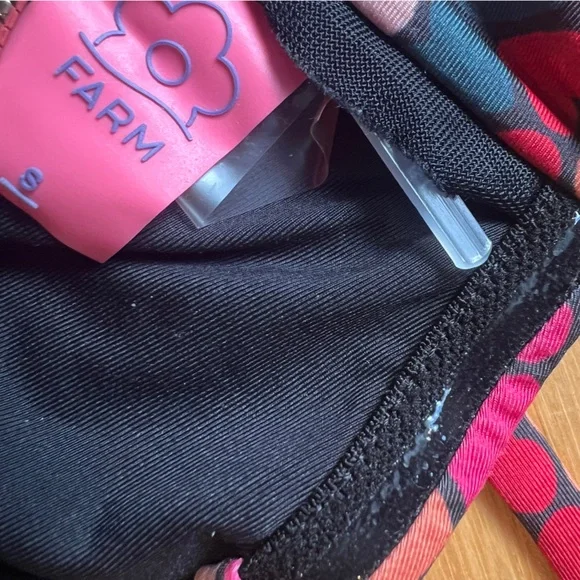 FARM Heart Patterned Bikini Top - Picture 5 of 7